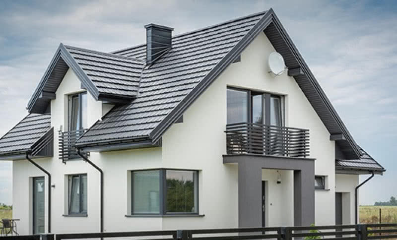 Blacha na dach – rodzaje pokryć blaszanych 